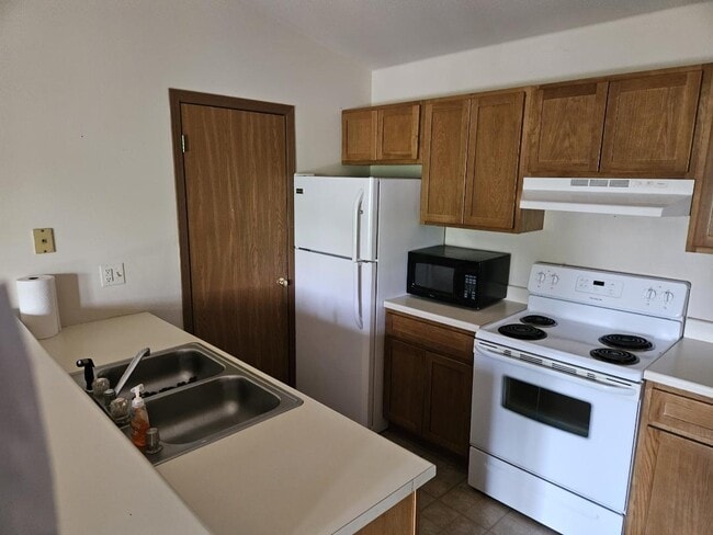 Building Photo - 1384 Cunat Ct