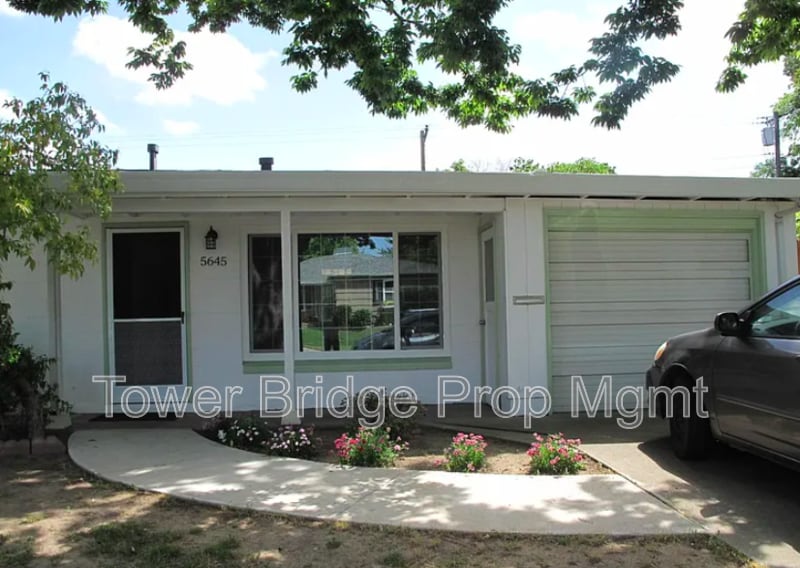 Primary Photo - 5645 Johns Dr
