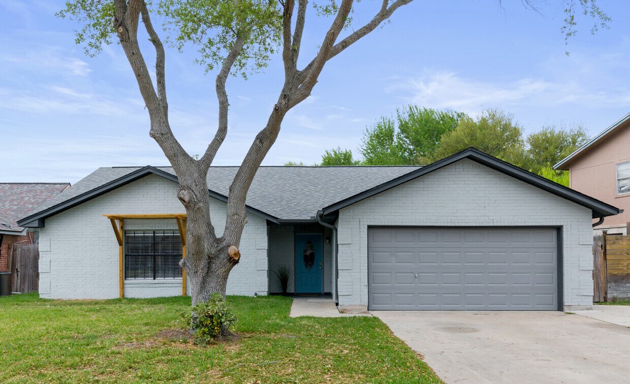 Primary Photo - 7038 Laramie Ln