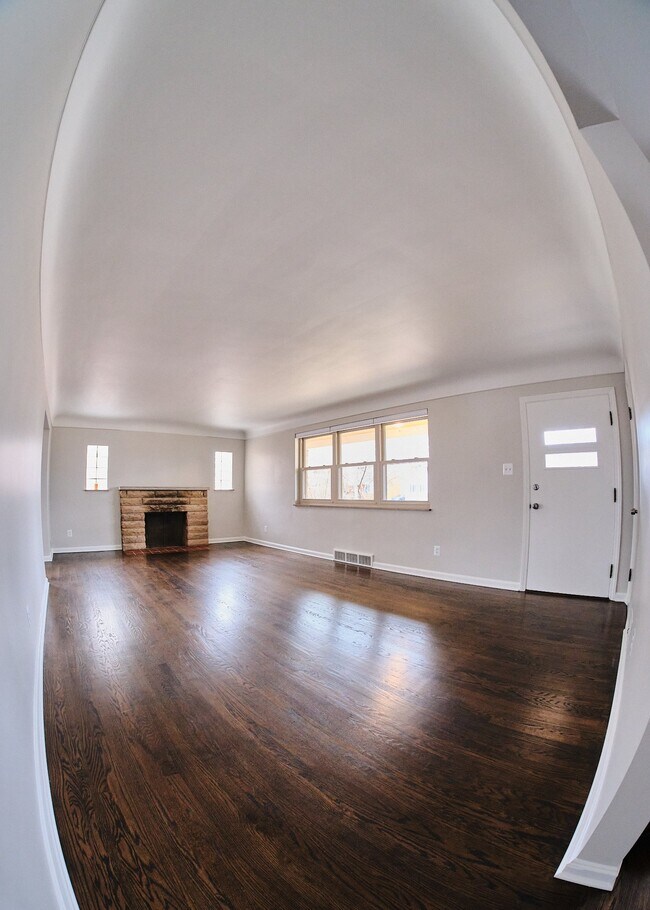 Foto del edificio - 2784 Breezy Way