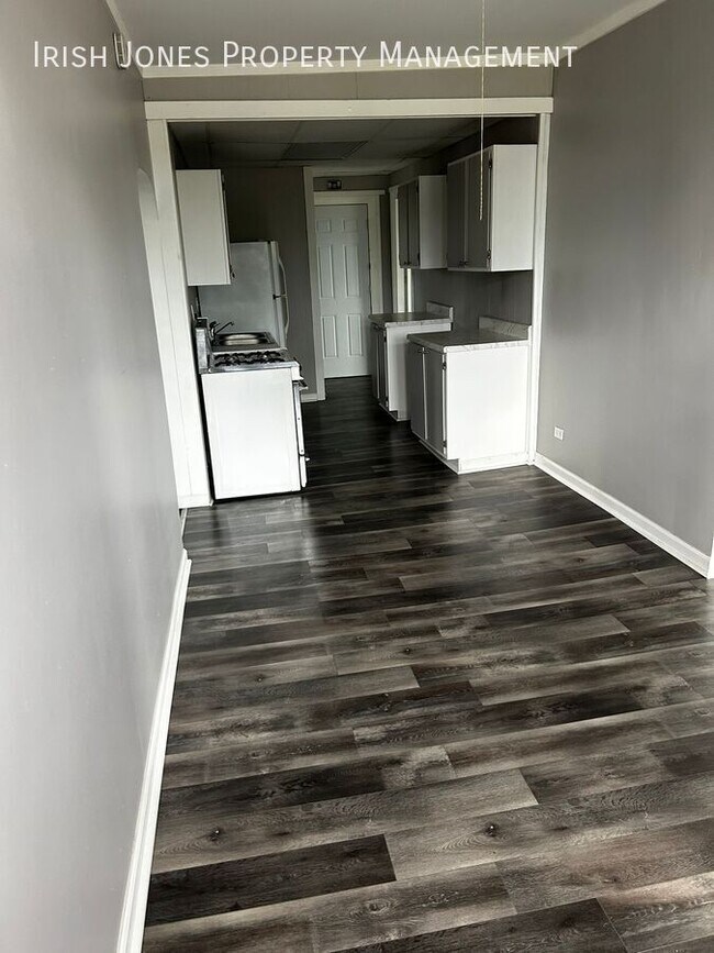 Foto del edificio - 1389 Broadway-Apt 2 - ALL UTILITIES INCLUDED!