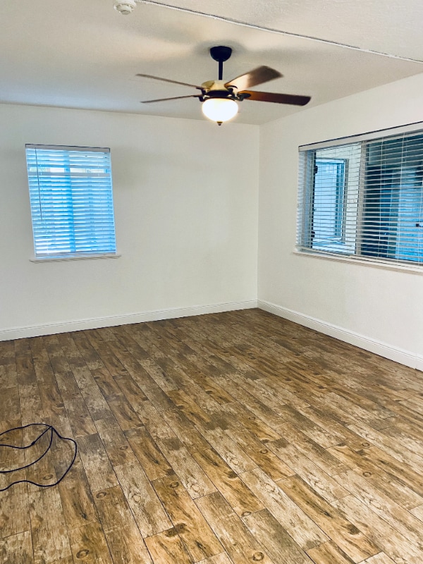 Building Photo - 7 Oak St