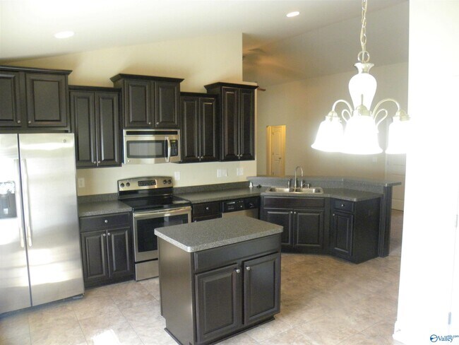 Foto del edificio - 202 Ashbrook Cir
