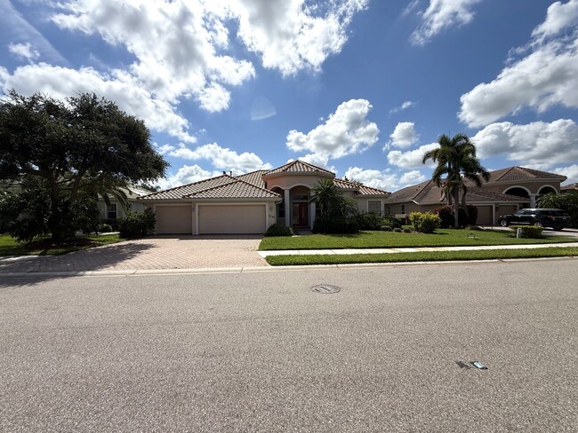 Foto del edificio - 4 Bedroom 3 Bath Single Family Home Laurel...