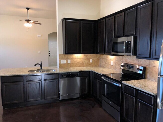 Building Photo - 424 Jack Rabbit Ln