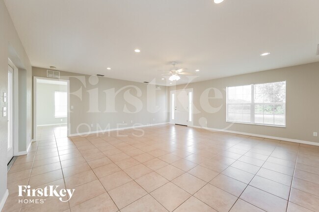 Building Photo - 12557 Willmington Blvd