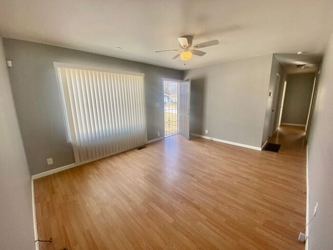 Building Photo - 9308 Stark Ave