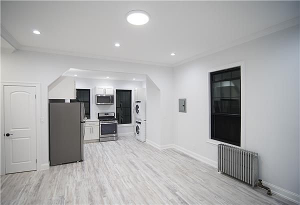 Foto principal - 1383 Dekalb Ave