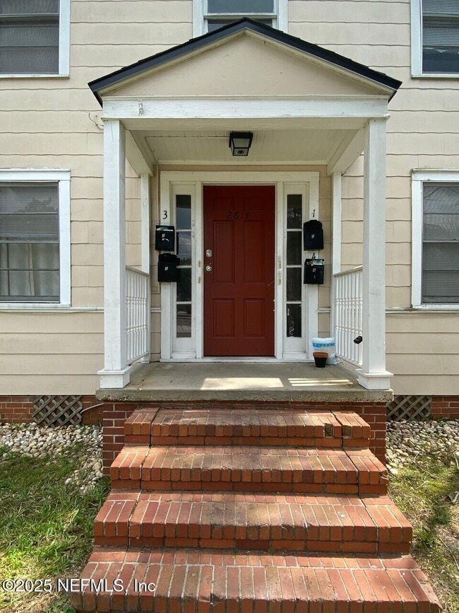 Building Photo - 2614 College St