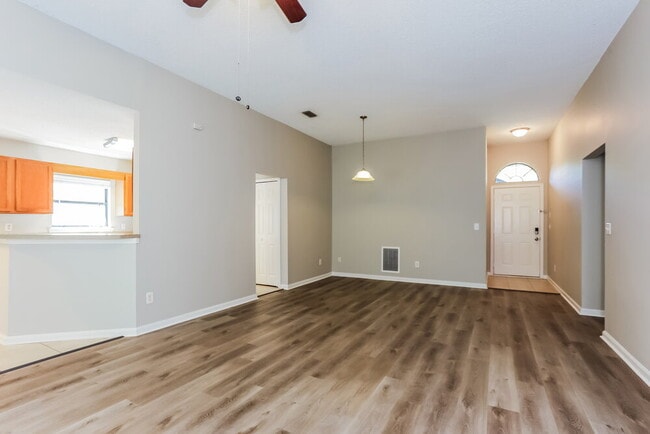 Building Photo - 7676 Arancio Dr
