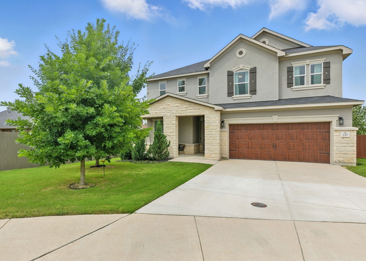 Primary Photo - A Cibolo Stunner in Landmark Pointe!