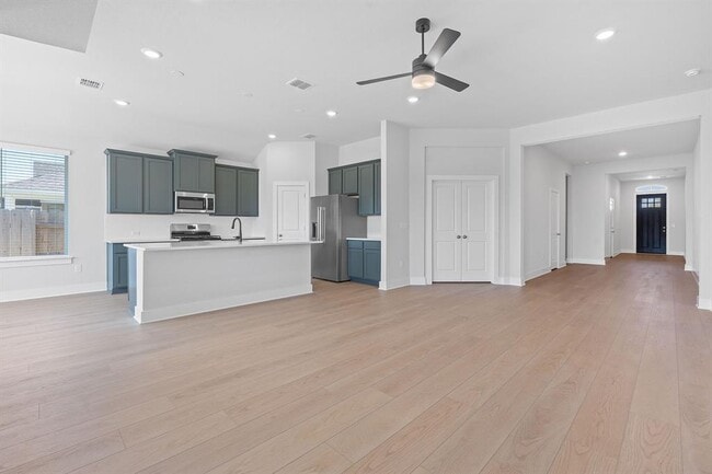 Building Photo - 189 Smithsonian Ln