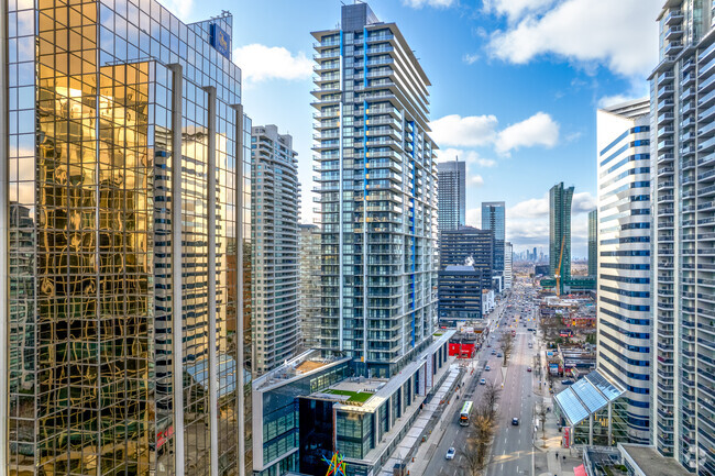 Building Photo - Pearl Place