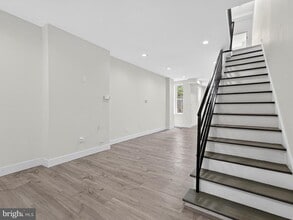Building Photo - 3020 Euclid Ave