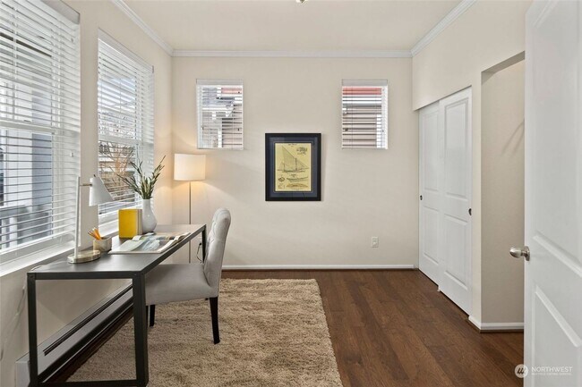 Building Photo - Immaculate Home in the Heart of High Point...