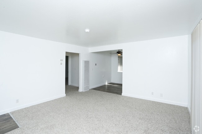 Sala de estar 2x1 - Calaveras Corners/Calaveras Heights/Driftwood