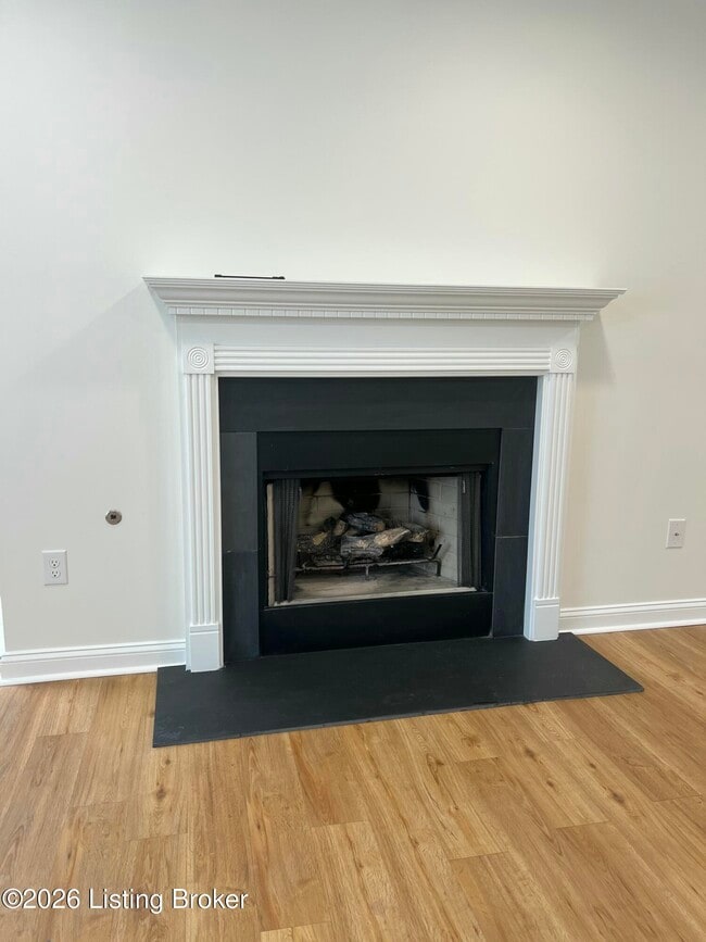 Building Photo - 506 Jurich Ct