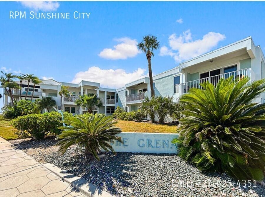 Primary Photo - 1106 Pass a Grille Way