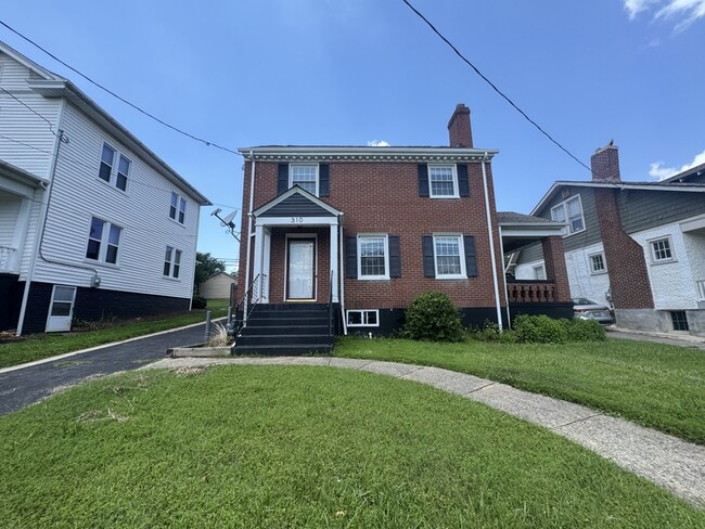 Building Photo - 310 Yeardley Ave