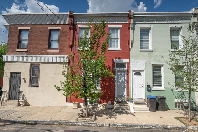 Building Photo - 2747 Harper St
