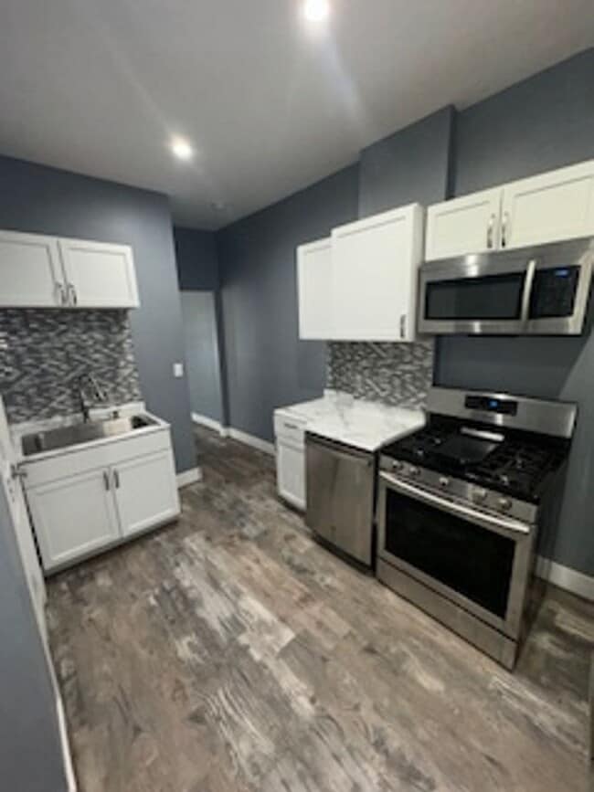 Building Photo - 708 Bayard Park Dr