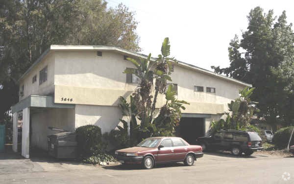 Building Photo - 5646 N Willard Ave