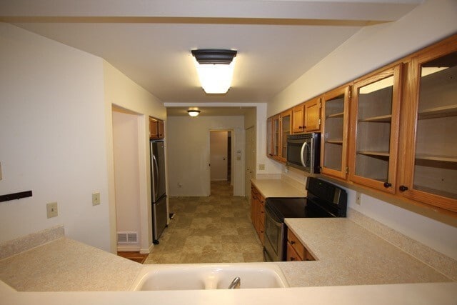 Foto del edificio - Large 3 Bedroom Updated Townhouse w/ Fence...