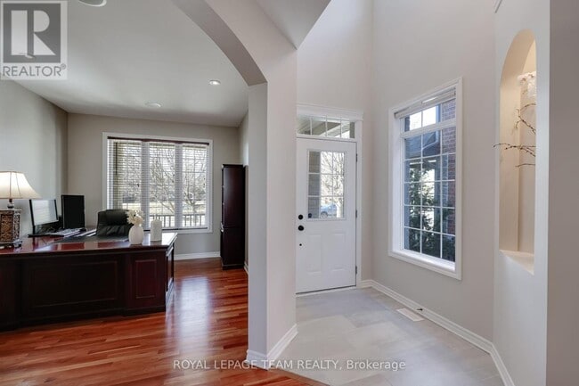 Building Photo - 665 Kochar Dr