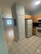 Building Photo - 1656 SE 29th Ct