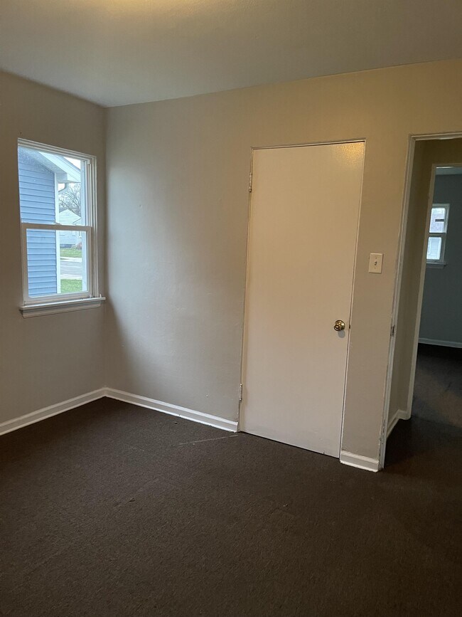 Foto del edificio - 4341 E 11th Pl