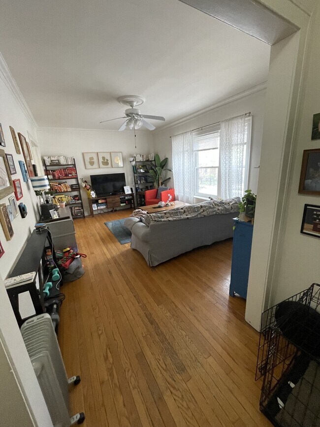 Building Photo - 1705 Catalpa