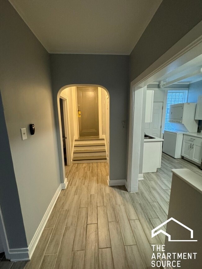 Foto del edificio - 2838 W Addison St