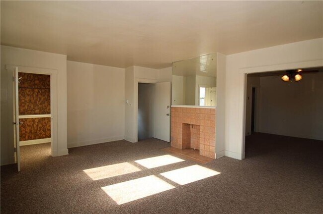 Foto del edificio - 577 Alger St