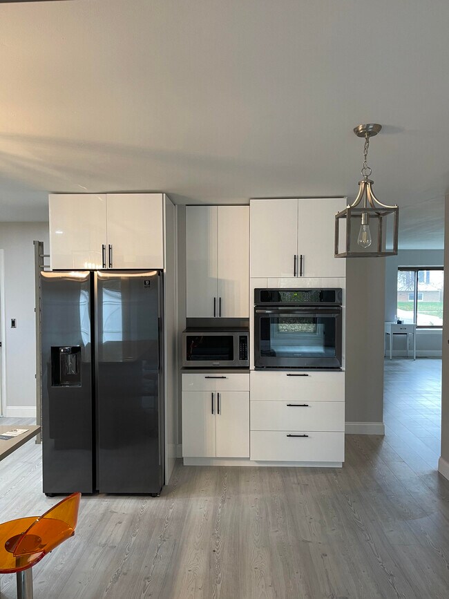 Foto del edificio - 1749 Crestline Dr