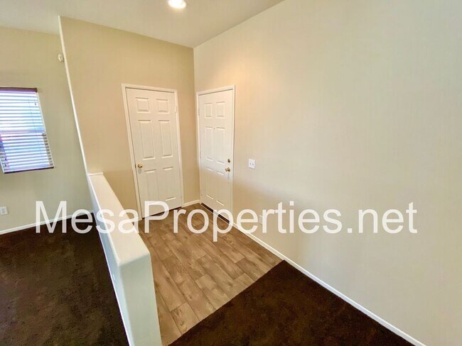 Building Photo - 14350 Jackrabbit Ln