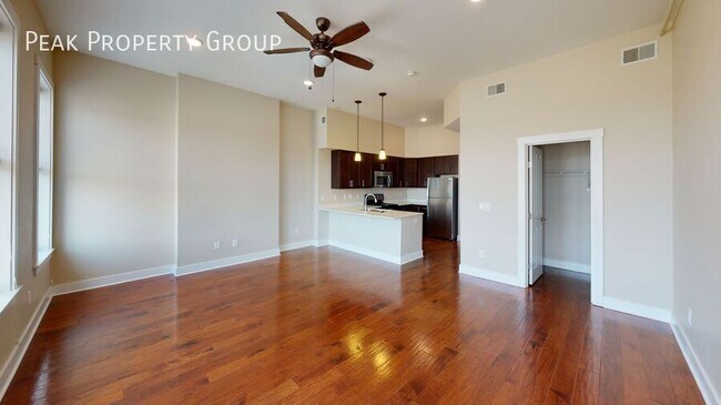 Foto del edificio - 965 E McMillan St