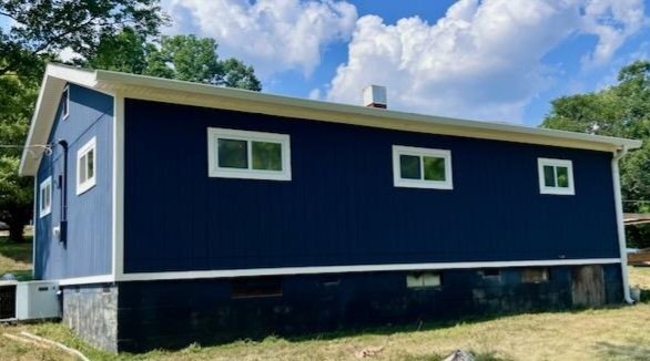 Building Photo - 272 Loop Hollow Rd