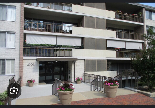 Building Photo - 2302 Riddle Avenue