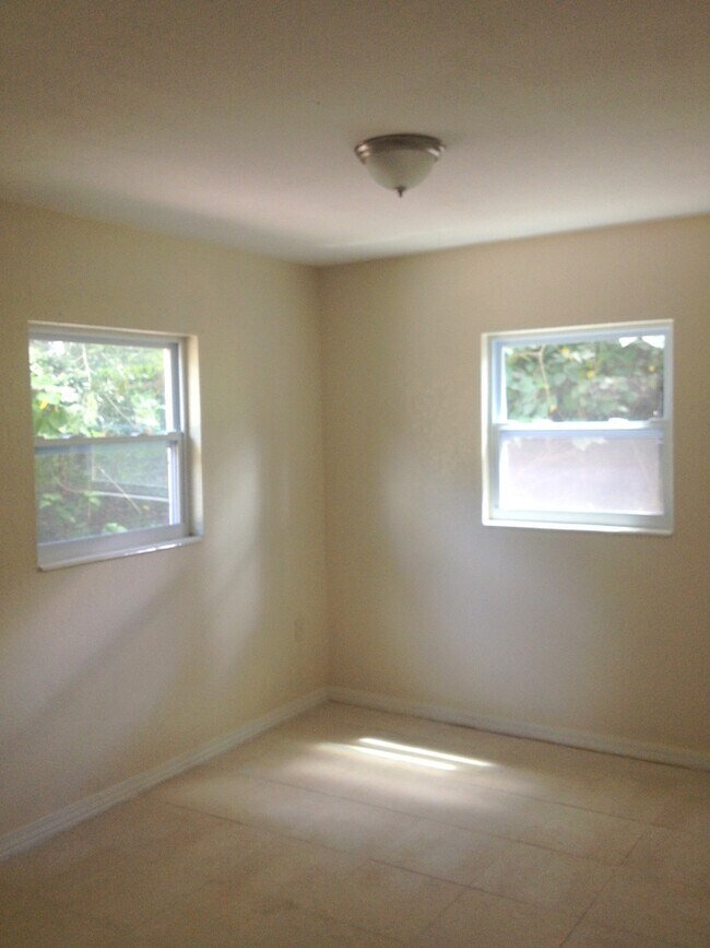 Foto del edificio - Quiet Dade City 3BR/1BA Block Home !