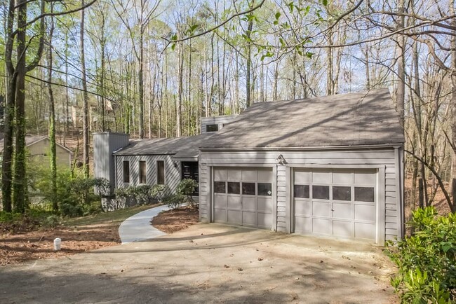 Building Photo - 3895 Rock Mill Pkwy