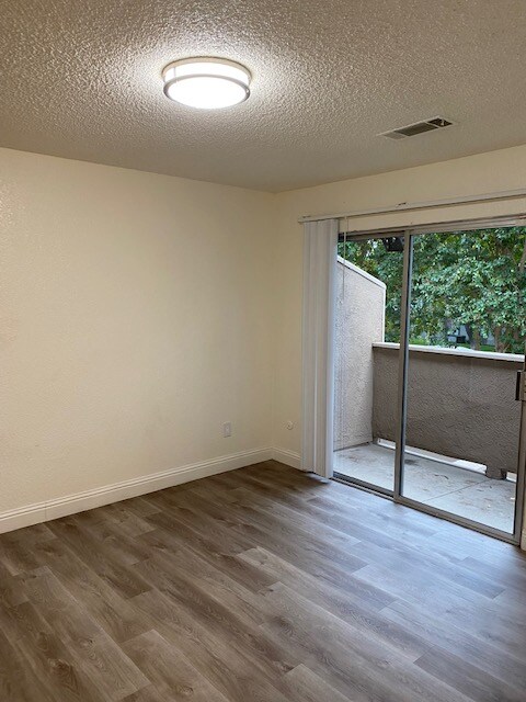 Foto del edificio - 4009 Dale Rd