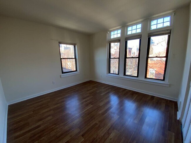 Foto del edificio - 1136 Pine St