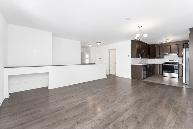 Building Photo - 514 Plateau Boulevard