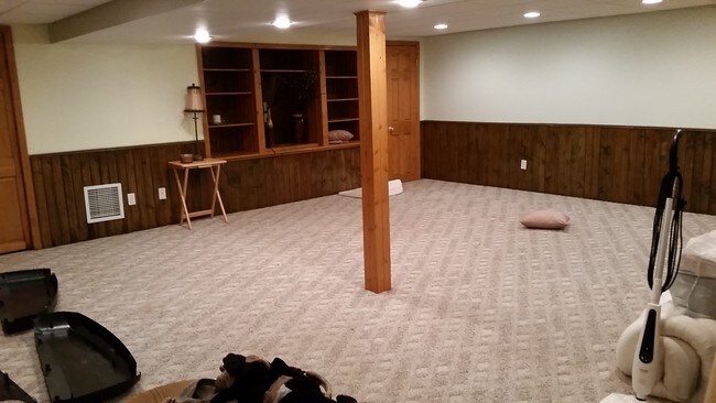 Building Photo - 1812 Michael Dr