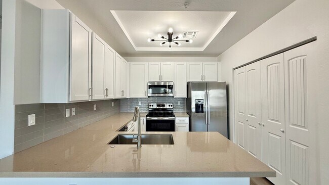 Building Photo - 9160 N 67th Ave