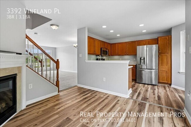 Foto del edificio - 3392 Vineland Pl