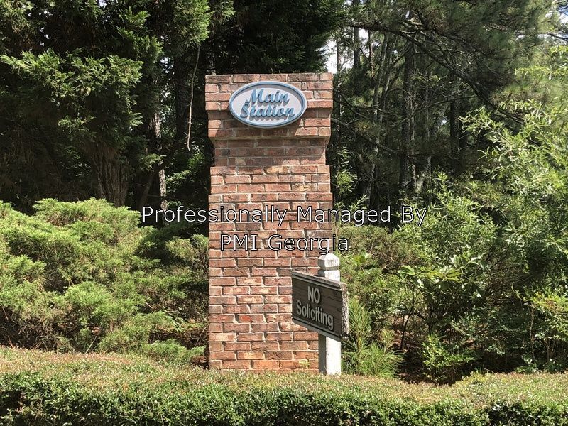 Building Photo - Wonderful 2 Bedroom 2.5 Baths Coming Soon