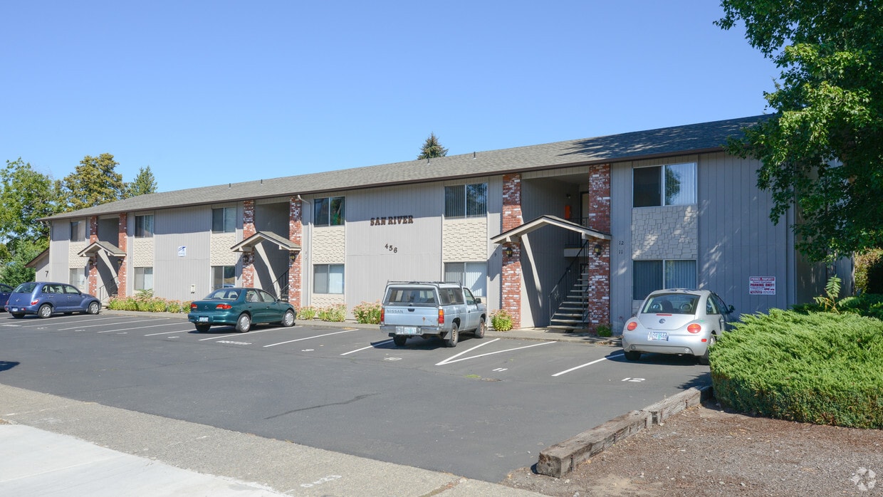 456 N 4th Ave, Stayton, OR 97383 Apartments in Stayton, OR