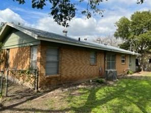Foto del edificio - 8211 Burrell Dr
