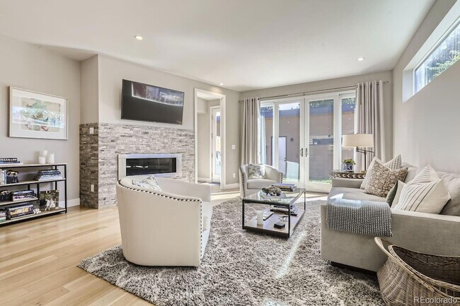 Foto del edificio - 4252 Perry St